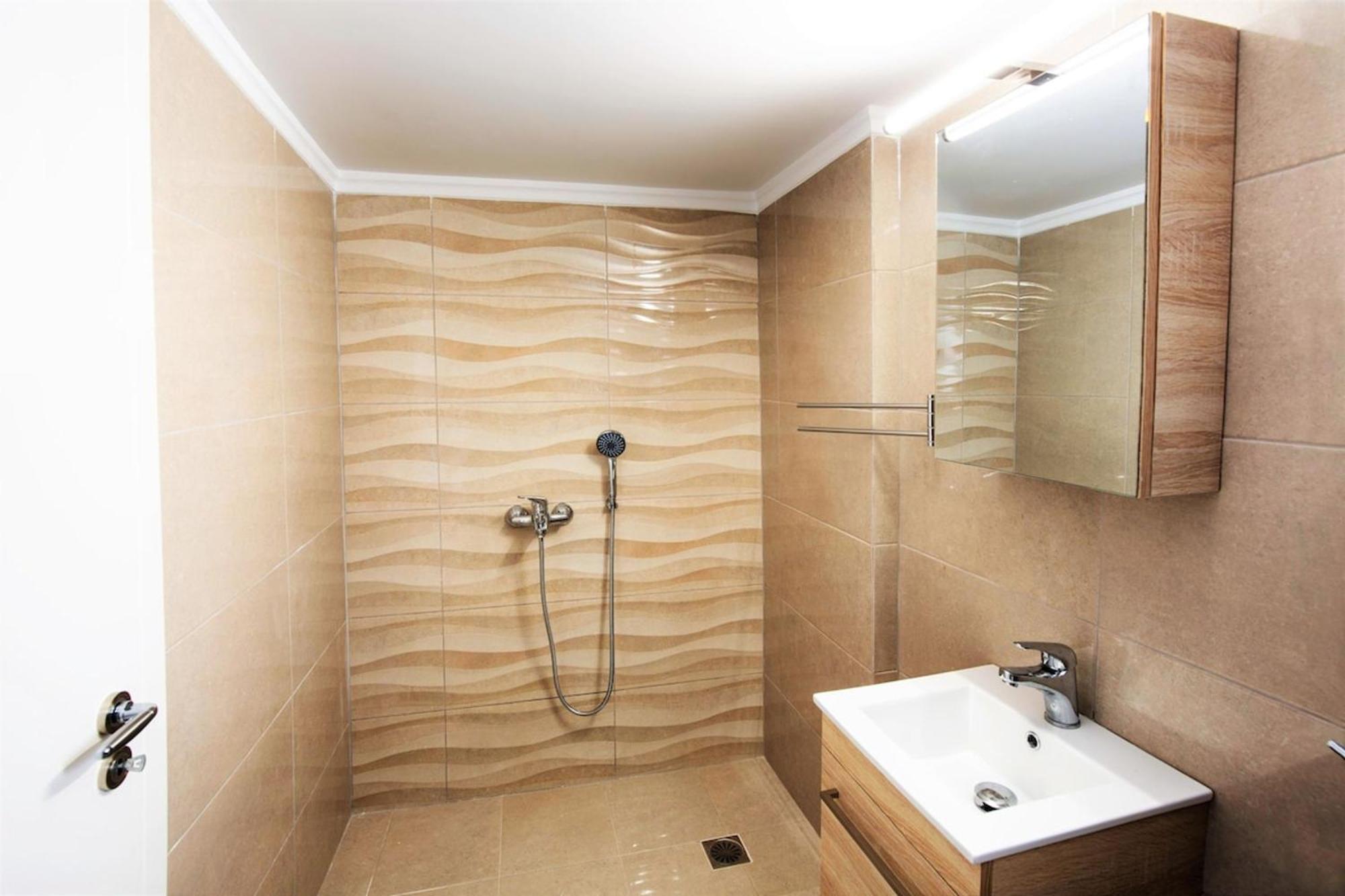 Peaceful Renovated Apartment Near Lycabettus Hill Athens Exterior photo